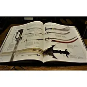 Оружие — книга в кожаном переплёте — фотография 4