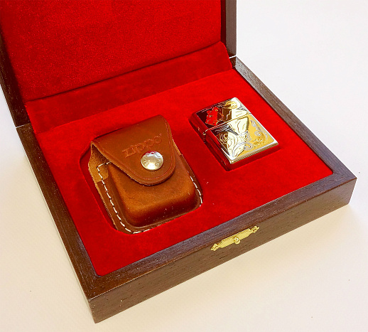 Зажигалка Zippo оригинал "Медведь" № 3 купить с доставкой Зажигалка Zippo оригинал "Медведь" № 3
