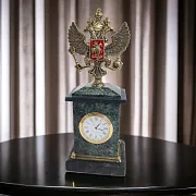 Настольные часы «Презент» с российским гербом — фотография 1