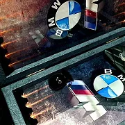 Нарды под стеклом «BMW M5» — фотография 11