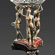 Бронзовая ваза «Три грации» на яшме — фотография 2