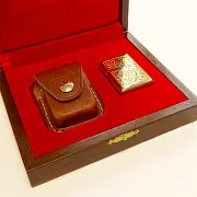 Сувенирная зажигалка Zippo "Вожак" — фотография 3