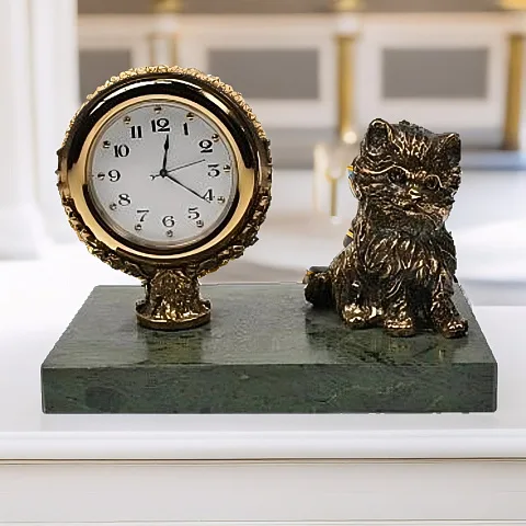 Настольные часы «Котёнок» из бронзы и змеевика